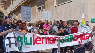 Malati in piazza per il chirurgo Tuveri