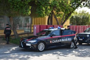 Minaccia la madre e la compagna con un fucile: arrestato 41enne a Sestu