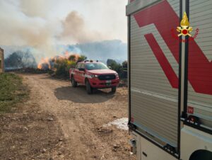 Vigili del fuoco in azione a Segariu