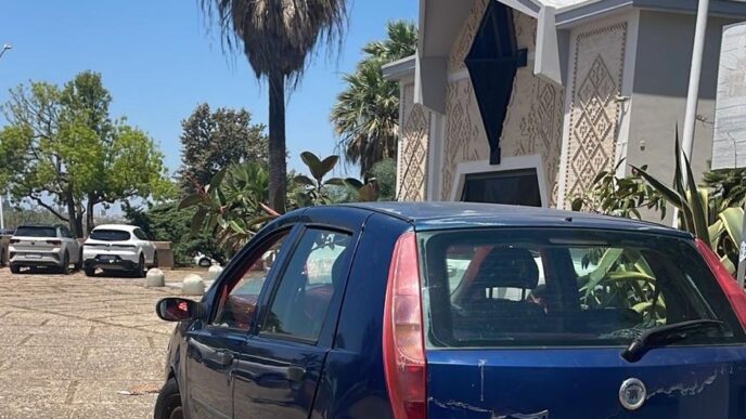 Parcheggi selvaggi Poetto