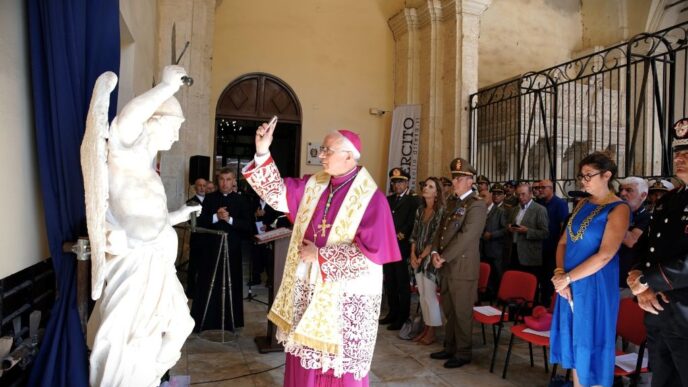 Statua di San Michele