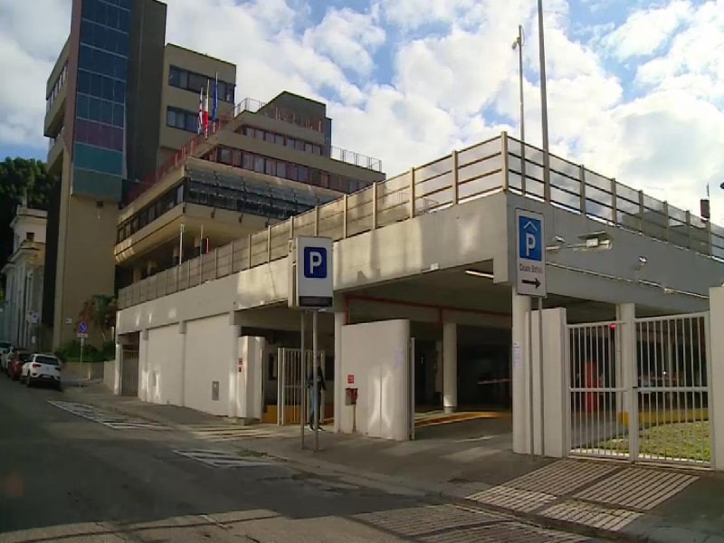 Parcheggio di via Battisti