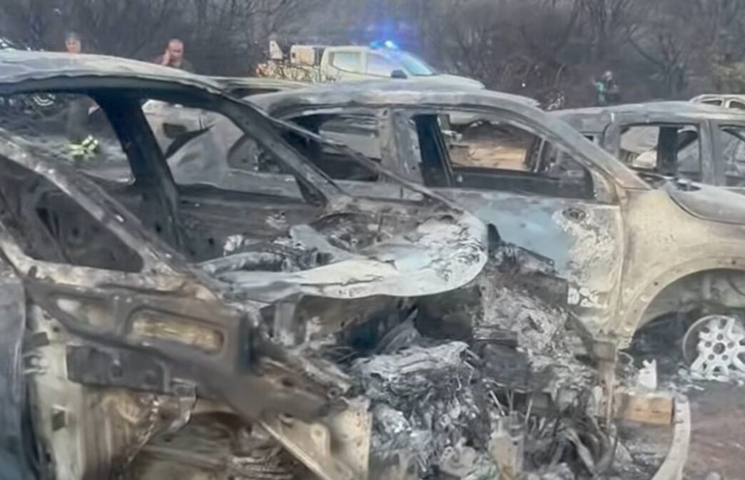 Auto carbonizzate a Punta Molentis