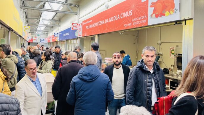 Mercato provvisiorio piazza nazzari
